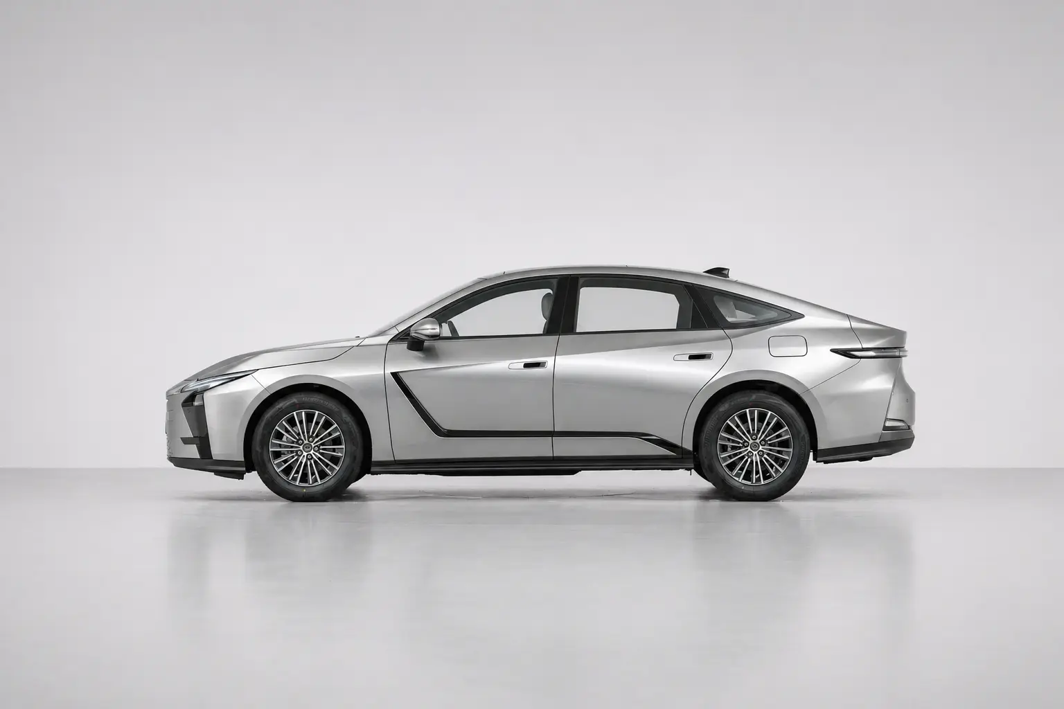 Lexus ES - Image 4