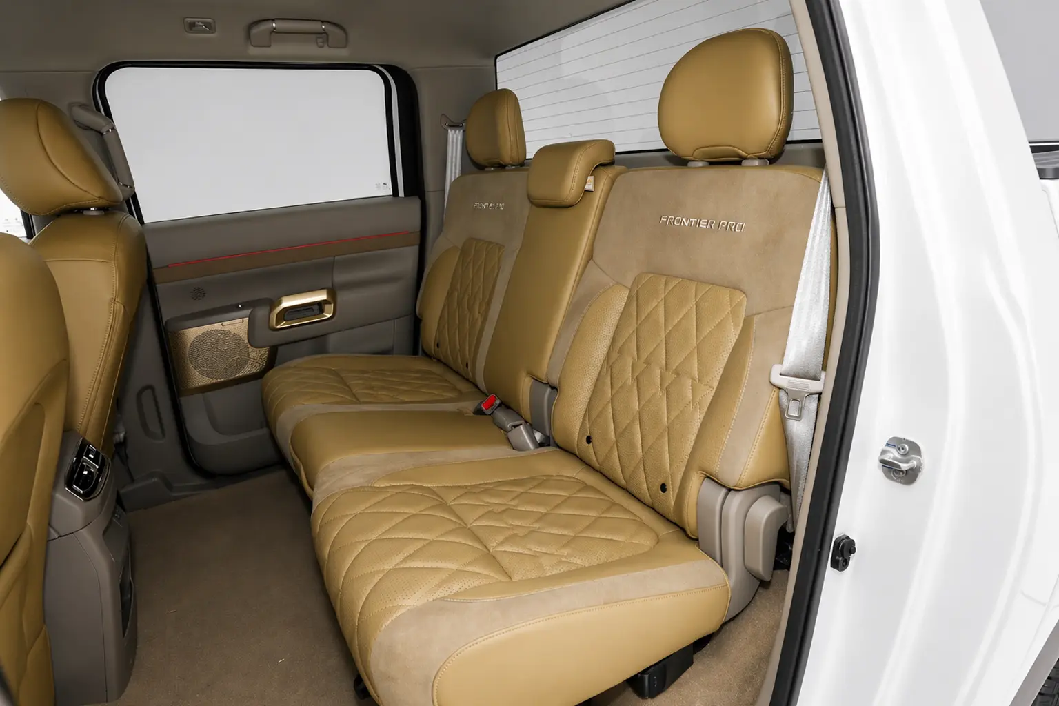 Nissan Frontier Pro PHEV - Image 7