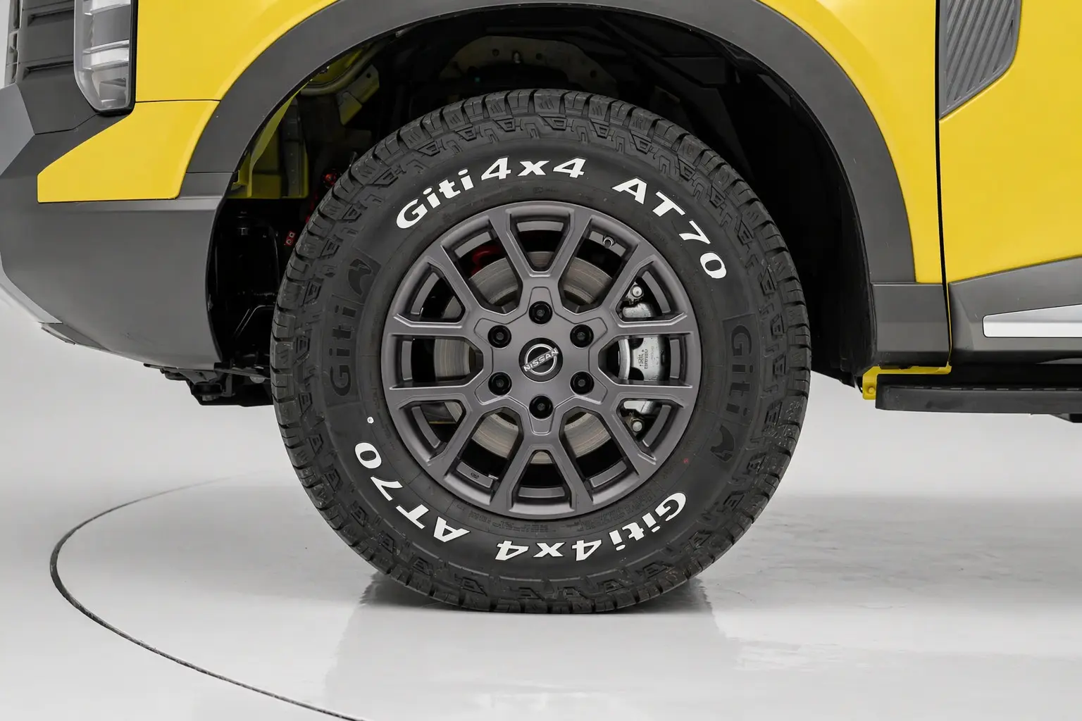 Nissan Frontier Pro - Image 8