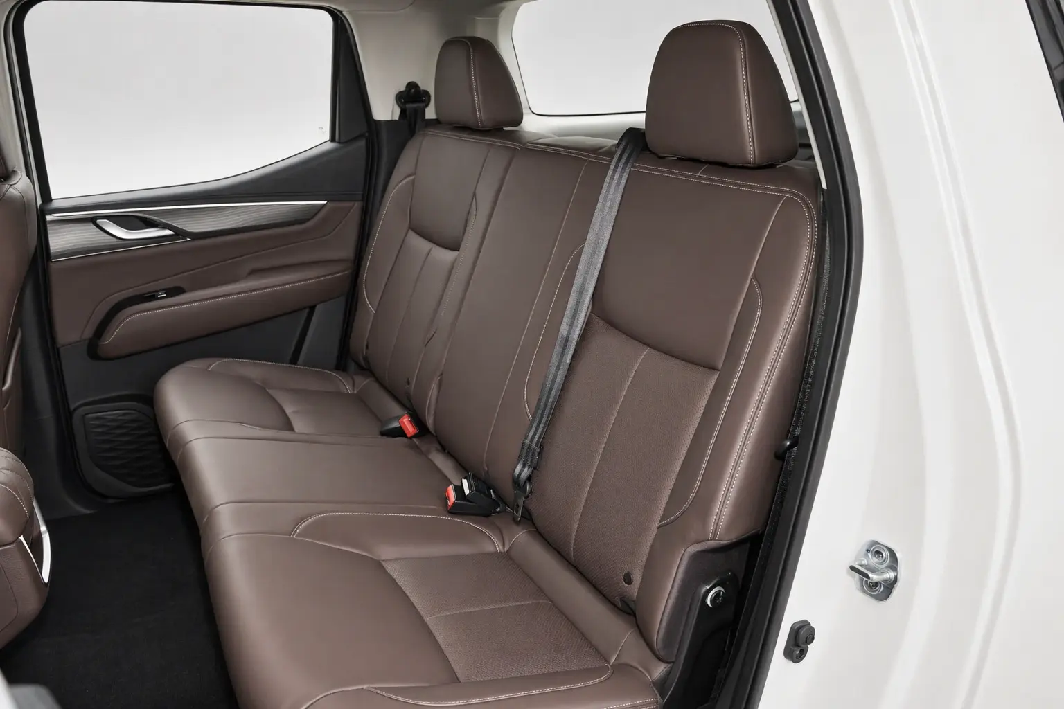 Dongfeng Palasso - Image 7