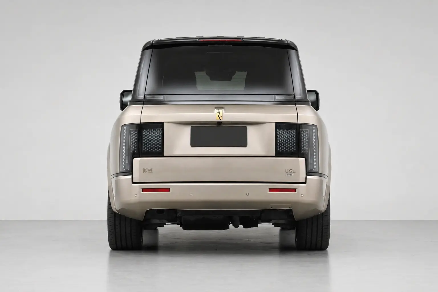 Yangwang U8L - Image 3