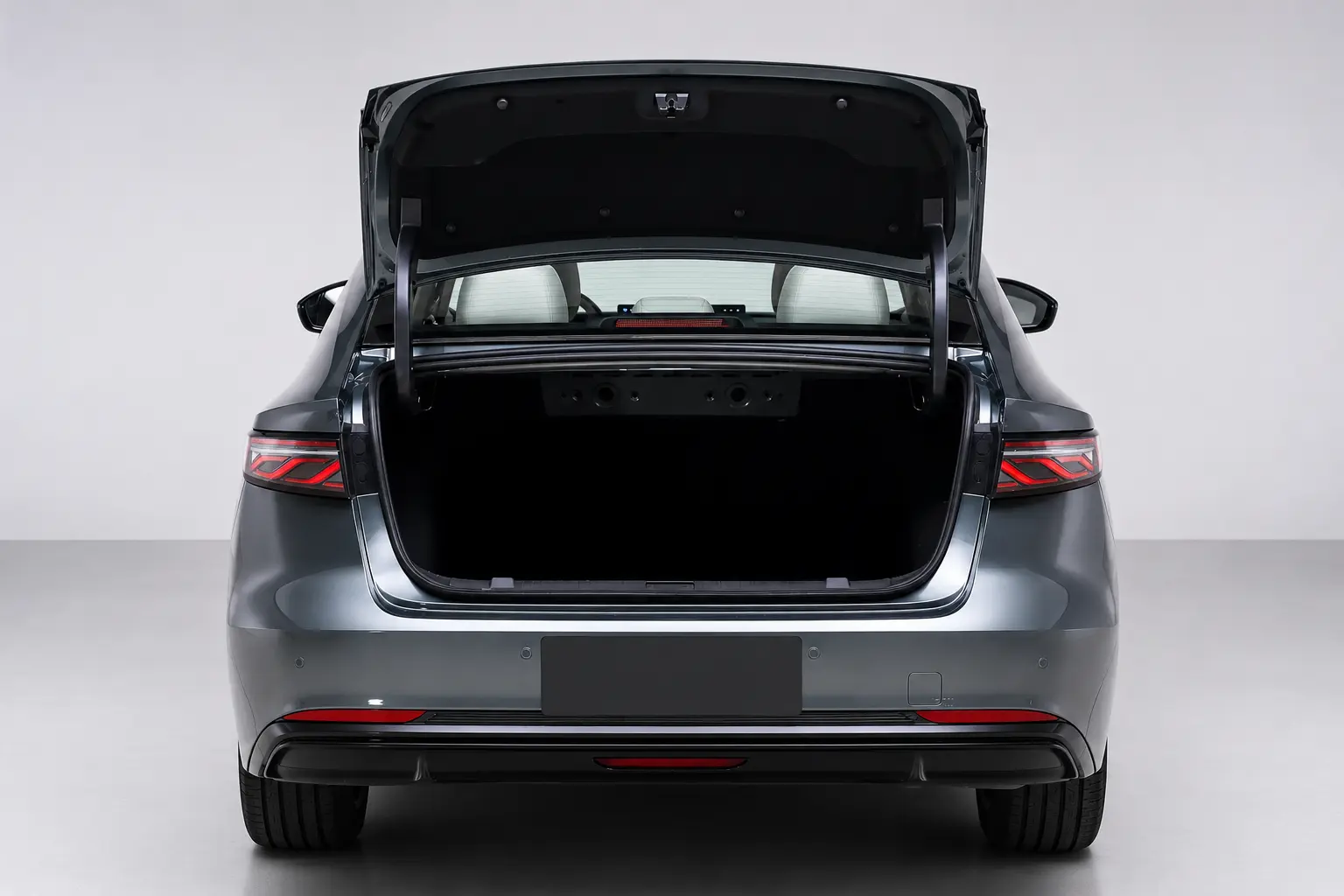 Chery Fulwin A8L - Image 9