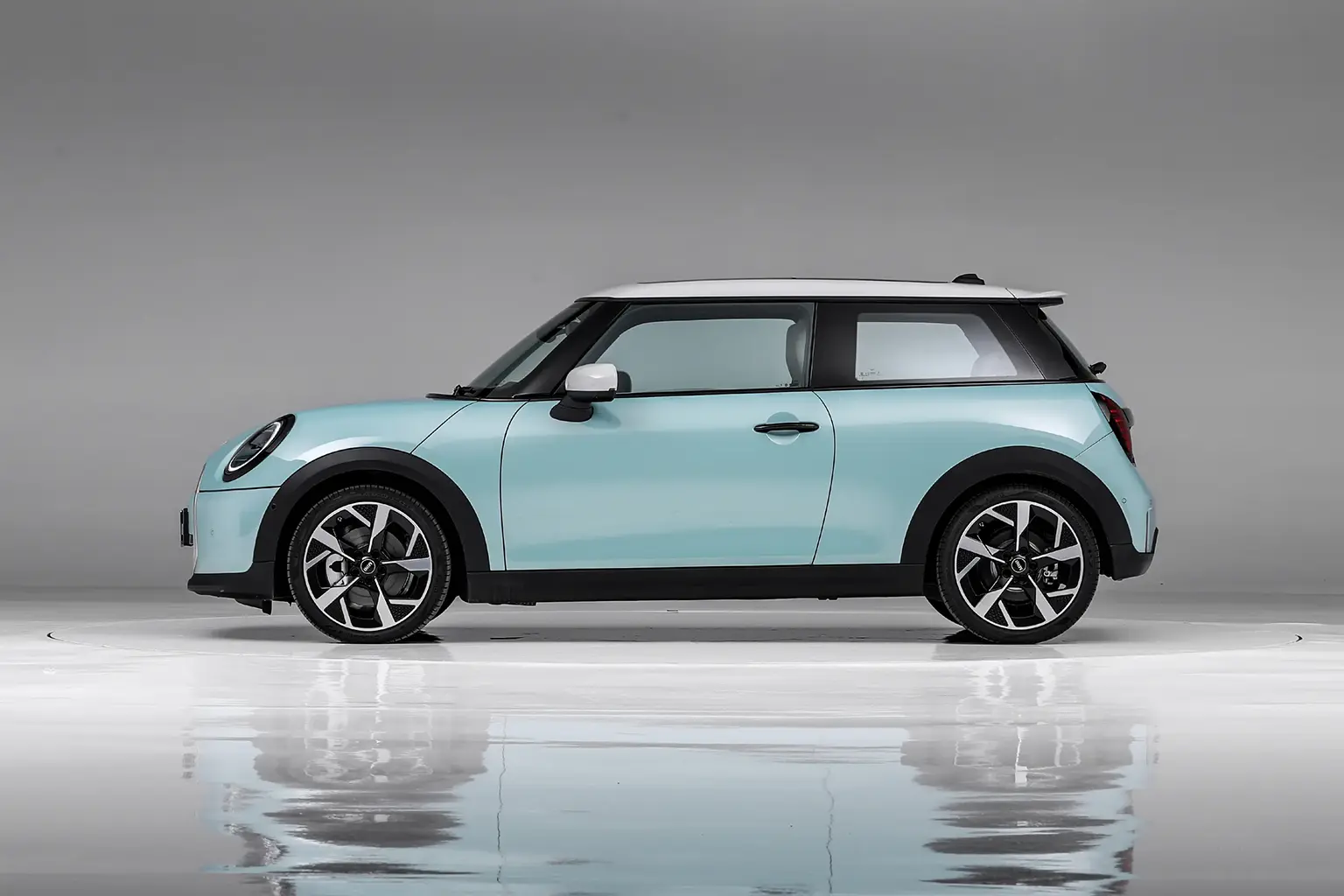 Mini Cooper - Image 4