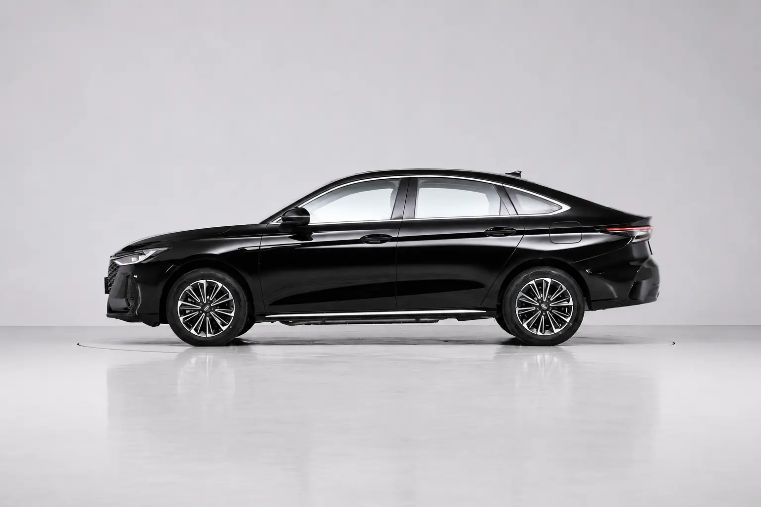 Chery Fulwin A8 - Image 4