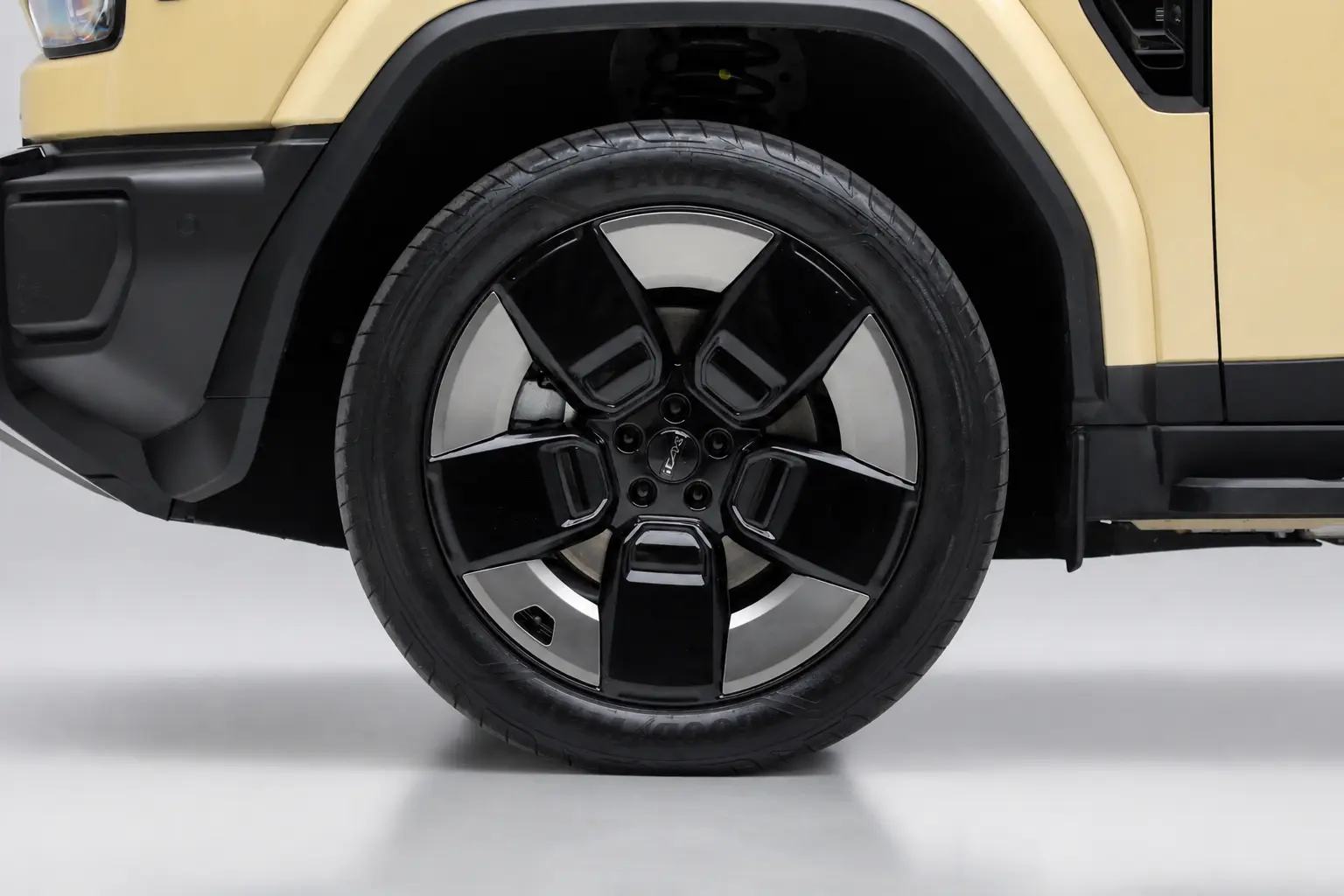 iCAR V27 - Image 8