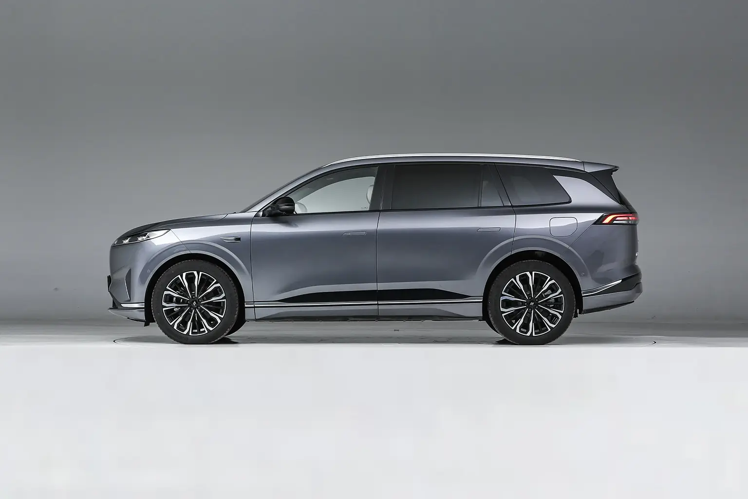 Dongfeng eπ 008 - Image 4