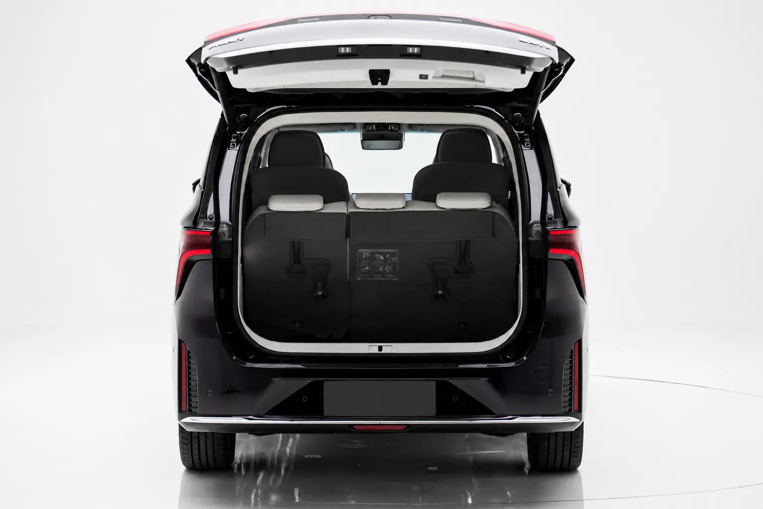 Forthing V9 - Image 9
