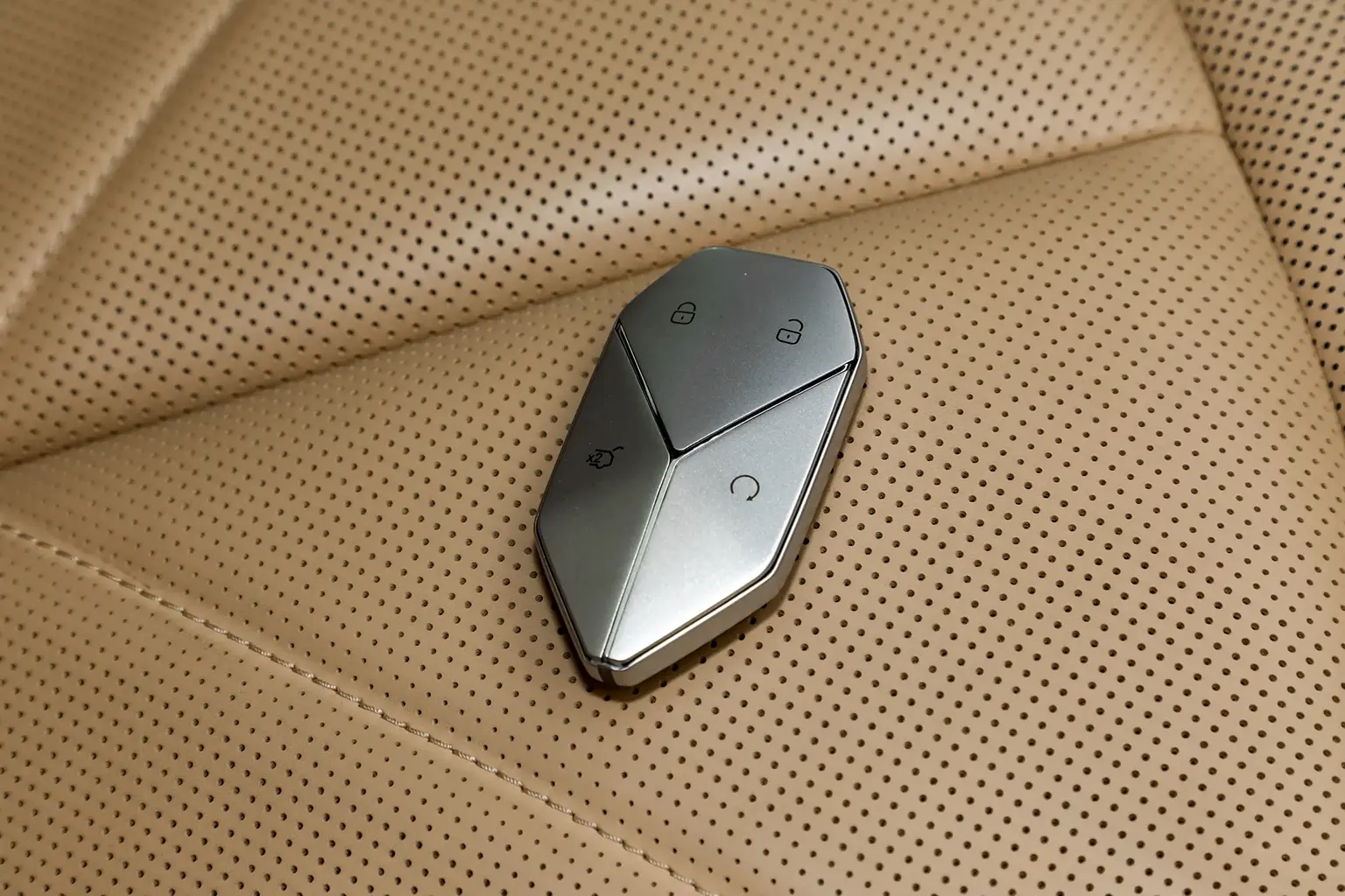 Formula Leopard 8 - Image 5