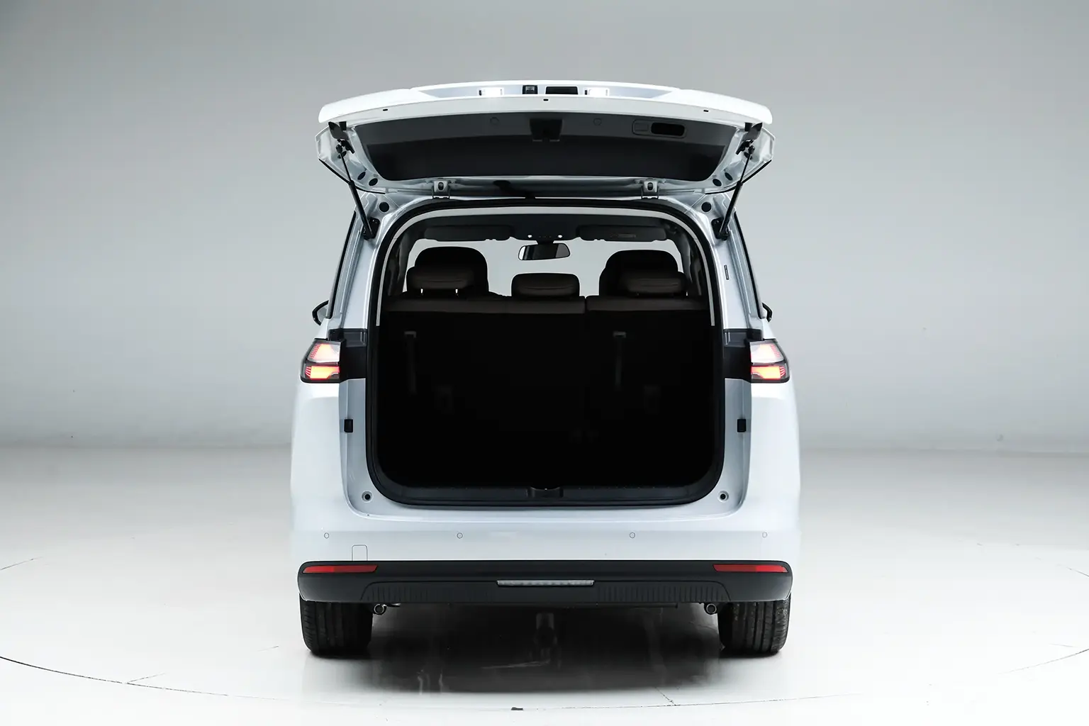 Wuling Starlight 730 - Image 9