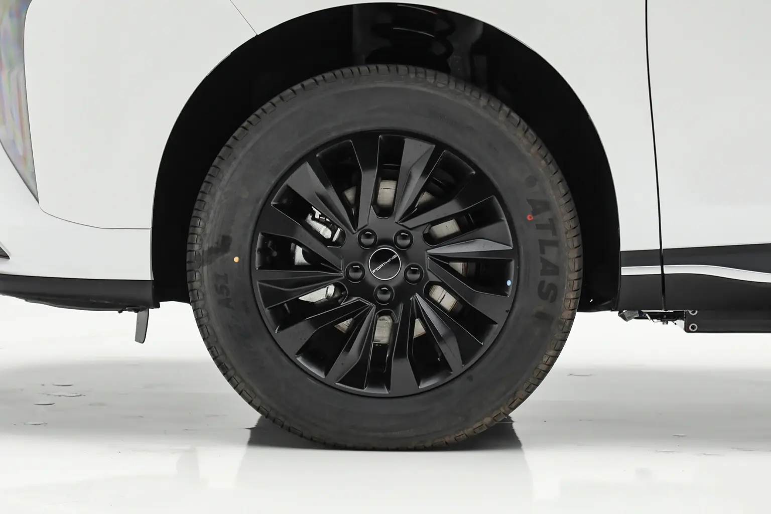 Forthing T5 EV - Image 8
